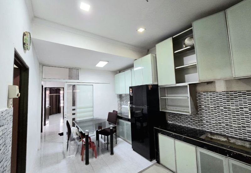 Seksyen 32, Shah Alam