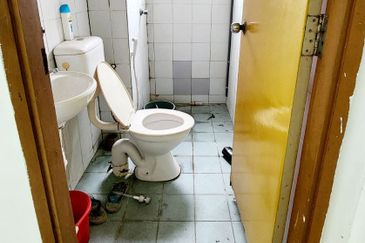 Pusat Komersial Seksyen 7