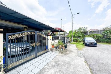 Taman Kinrara Seksyen 1