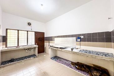 Kota Puteri, Batu Arang