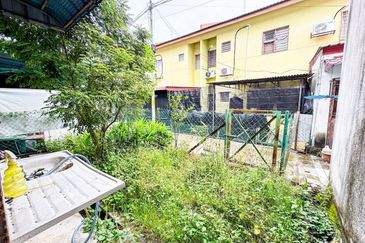 Kota Puteri, Batu Arang