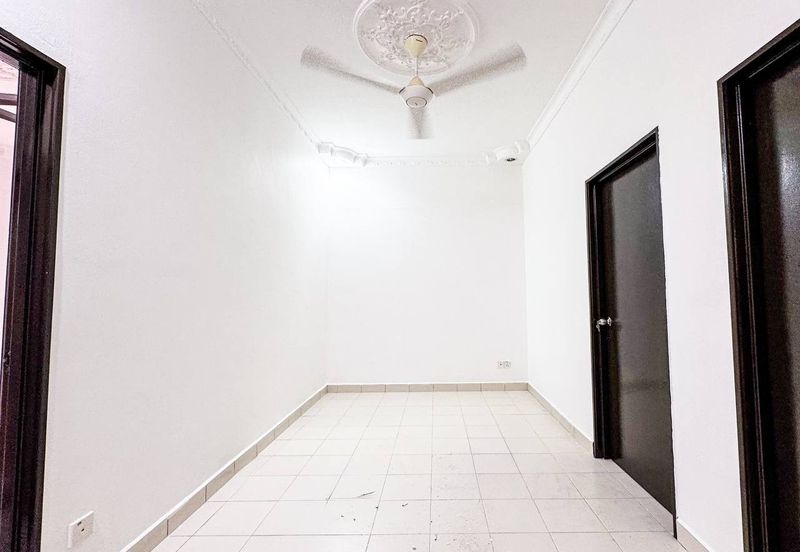 Kota Puteri, Batu Arang