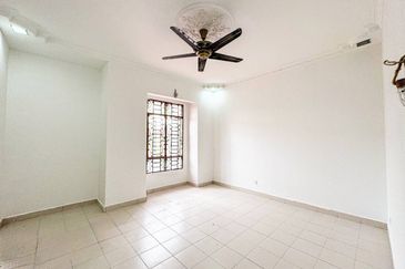 Kota Puteri, Batu Arang