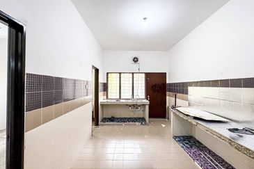 Kota Puteri, Batu Arang