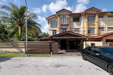 Taman Subang Pelangi