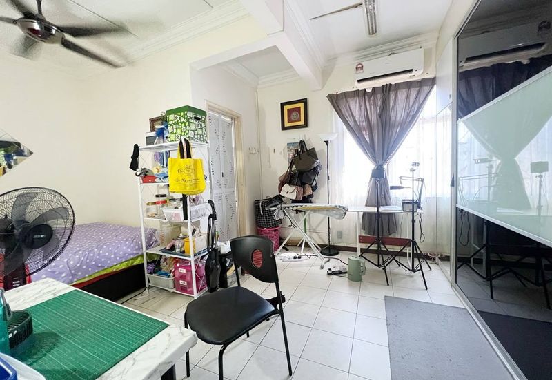 Taman Subang Pelangi