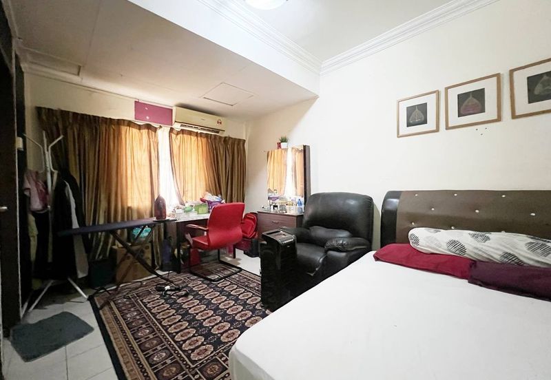 Taman Subang Pelangi