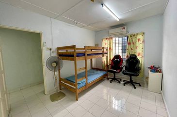 Seksyen 18, Shah Alam