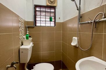 Seksyen 18, Shah Alam