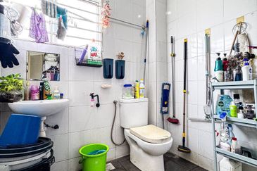 Seksyen 32, Shah Alam