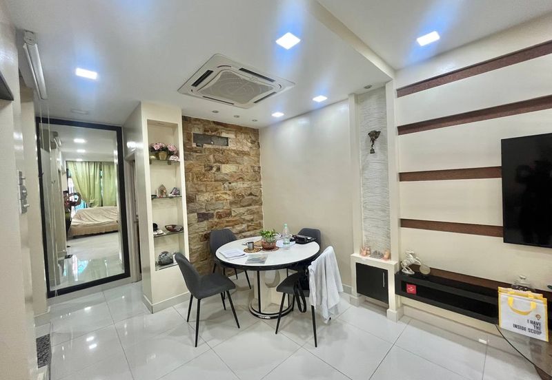 Seksyen 33, Shah Alam