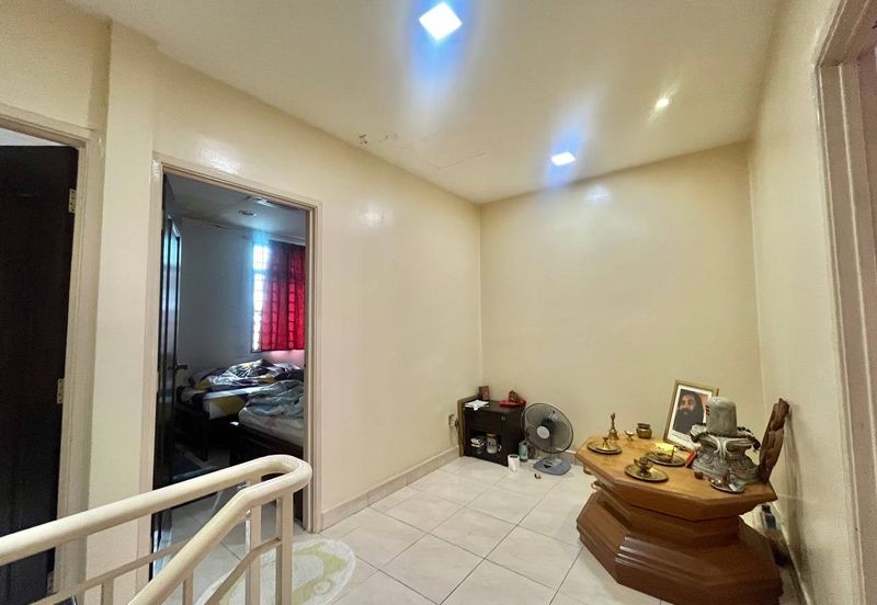 Seksyen 33, Shah Alam