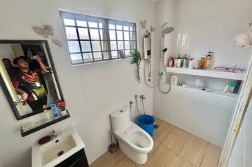 Seksyen 33, Shah Alam