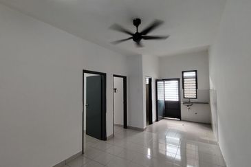 Pulau Indah ( Pulau Lumut )