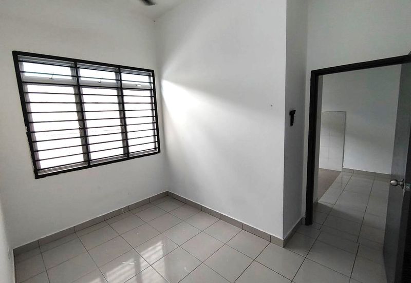 Pulau Indah ( Pulau Lumut )