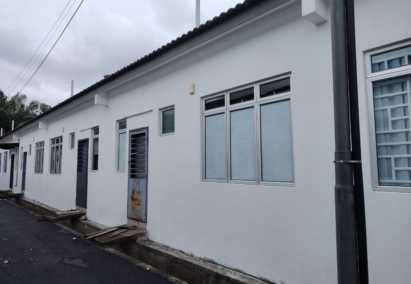 Pulau Indah ( Pulau Lumut )