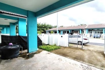 Pulau Indah ( Pulau Lumut )