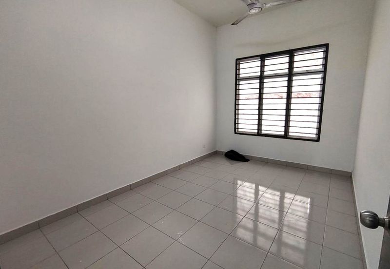 Pulau Indah ( Pulau Lumut )