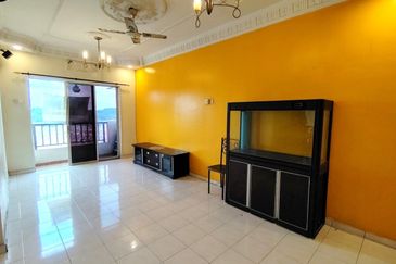 Vista Pinggiran, Taman Pinggiran Putra