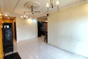 Vista Pinggiran, Taman Pinggiran Putra