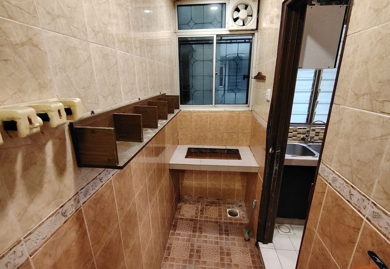 Vista Pinggiran, Taman Pinggiran Putra