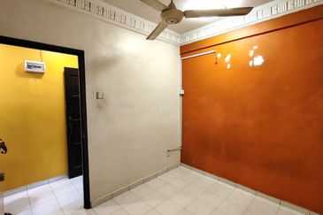 Vista Pinggiran, Taman Pinggiran Putra