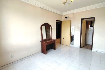 Vista Pinggiran, Taman Pinggiran Putra