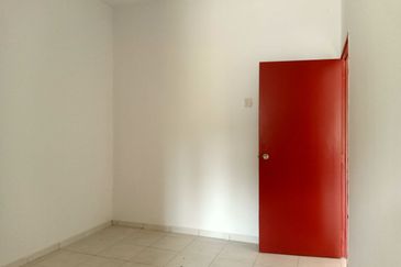 FACING PLAYGROUND | Single Storey Terrace Taman Seri Bahagia Teluk Intan