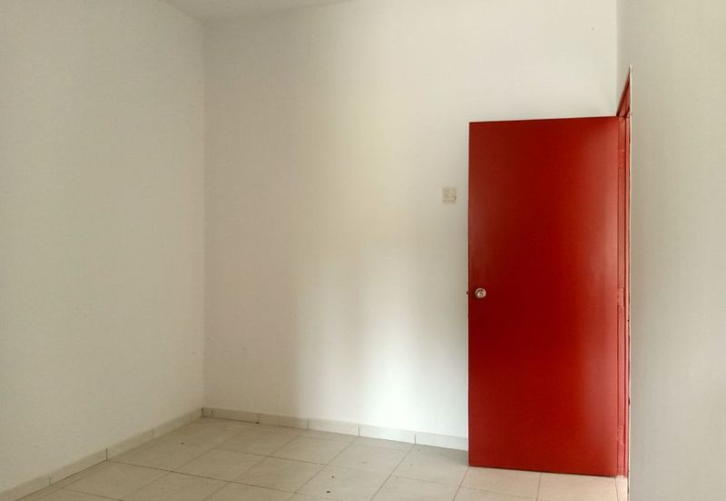 FACING PLAYGROUND | Single Storey Terrace Taman Seri Bahagia Teluk Intan