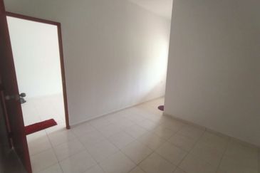 FACING PLAYGROUND | Single Storey Terrace Taman Seri Bahagia Teluk Intan