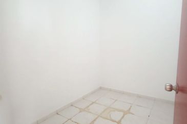 FACING PLAYGROUND | Single Storey Terrace Taman Seri Bahagia Teluk Intan