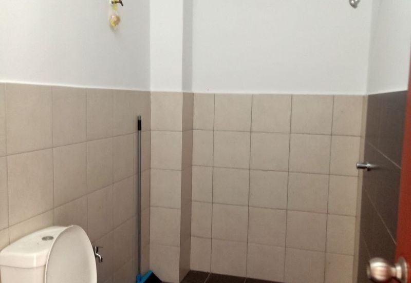 FACING PLAYGROUND | Single Storey Terrace Taman Seri Bahagia Teluk Intan