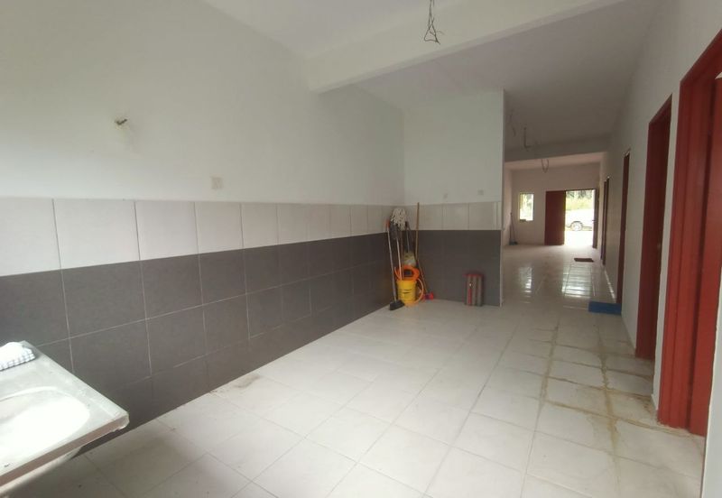 FACING PLAYGROUND | Single Storey Terrace Taman Seri Bahagia Teluk Intan