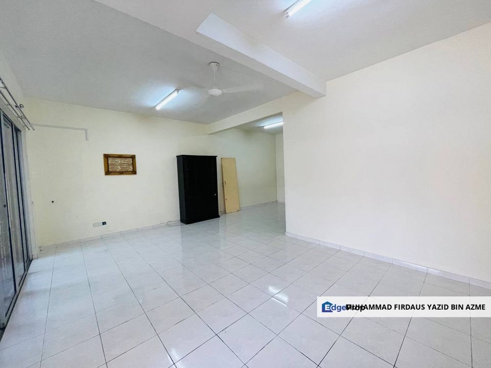 BEST VALUE HOT AREA | Double Storey Terrace House Jalan Kristal Seksyen 7 Shah Alam, Selangor, Shah Alam
