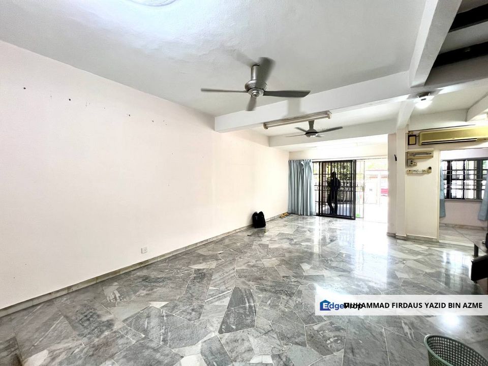 FACING OPEN | RENOVATED | Double Storey Terrace Seksyen 27 Shah Alam, Selangor, Shah Alam