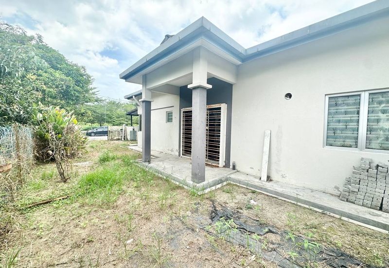 Pulau Indah ( Pulau Lumut )