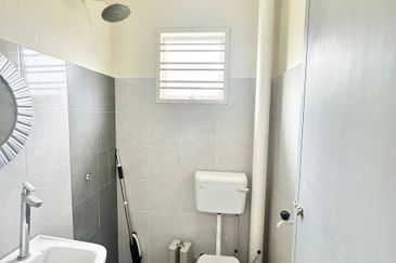 Pulau Indah ( Pulau Lumut )