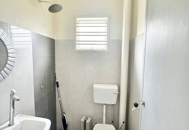 Pulau Indah ( Pulau Lumut )