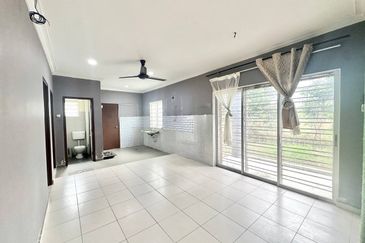 Pulau Indah ( Pulau Lumut )