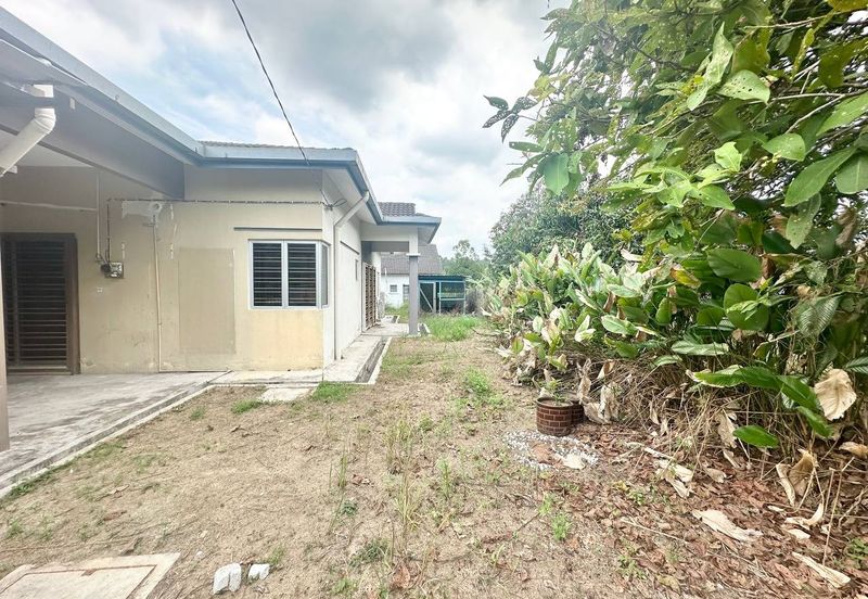 Pulau Indah ( Pulau Lumut )