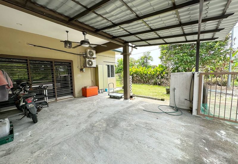 Pulau Indah ( Pulau Lumut )