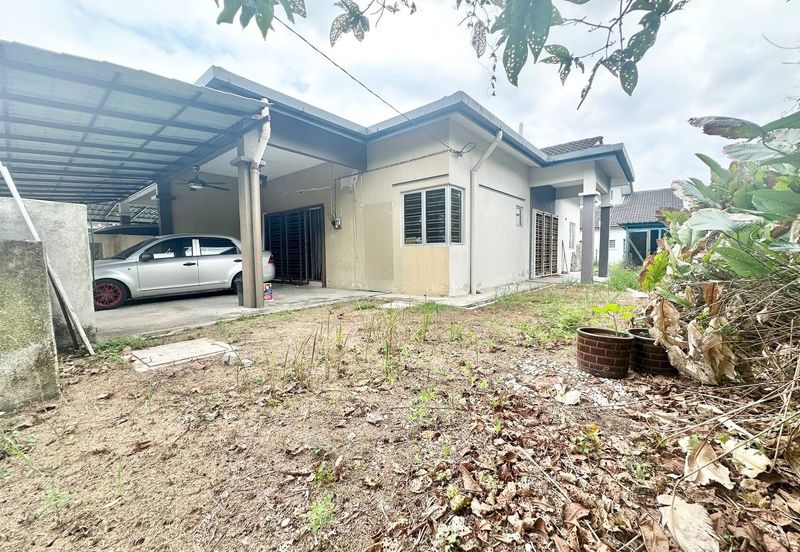 Pulau Indah ( Pulau Lumut )