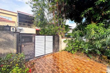 FREEHOLD | Double Storey Superlink Jalan Keriang Klang