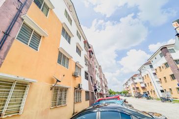 Pangsapuri Arista @ Bandar Parklands