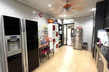 Seksyen 11, Kota Damansara