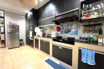 Seksyen 11, Kota Damansara