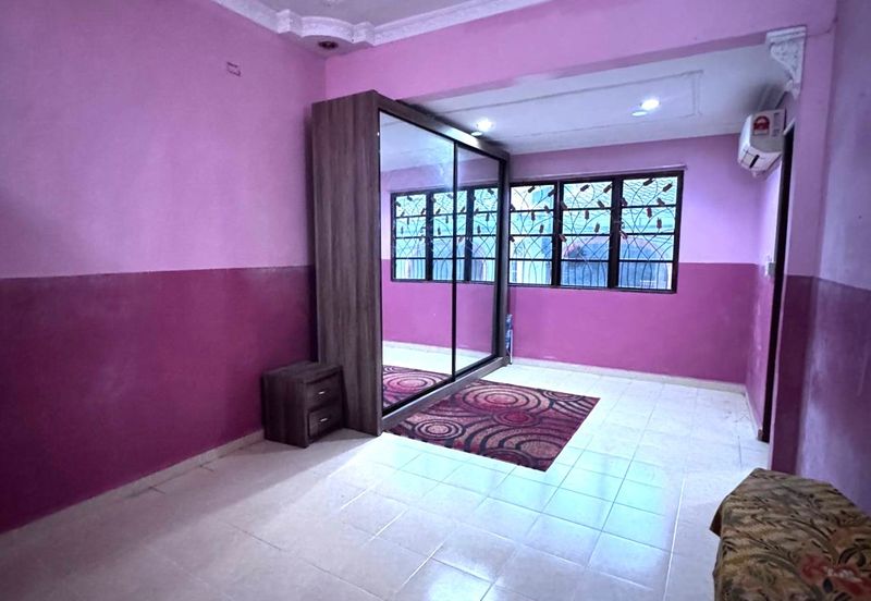 Taman Desa Keramat AU2