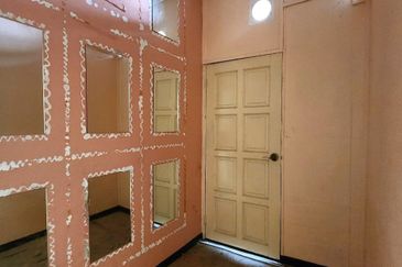 Laman Seri Business Park