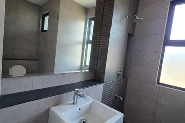 Elmina East @ Denai Alam