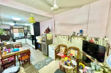 Taman Tamu Hillpark (Seksyen 4)